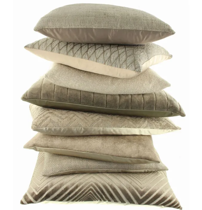 Claudi sierkussen Lobelle dark sand