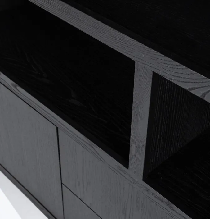 Kast Hermani hout