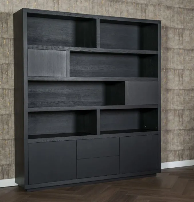 Kast Hermani hout