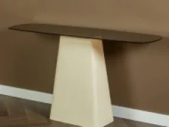 Sidetable Micah