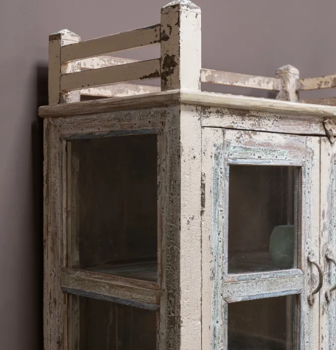 Unieke kast hout crème